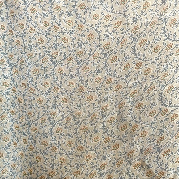 Giusy Italian Silk Blouse Top small Pure 100% Silk Peasant Top NWT Flowers - Picture 9 of 10